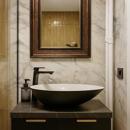 Qult - Orwell * Bucarest