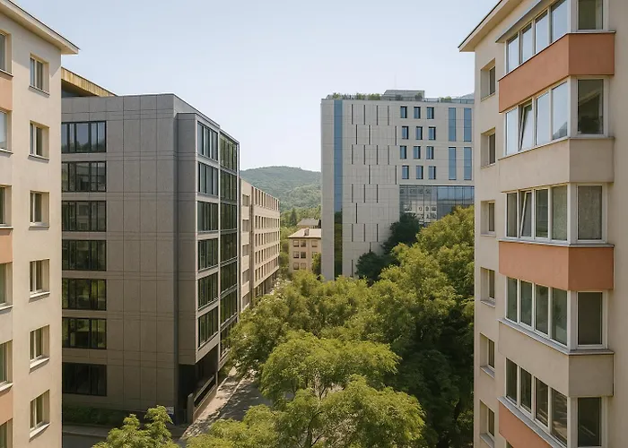 Qult - Orwell Apartman