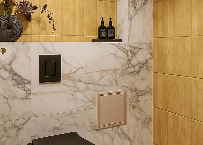 Qult - Orwell Apartman *